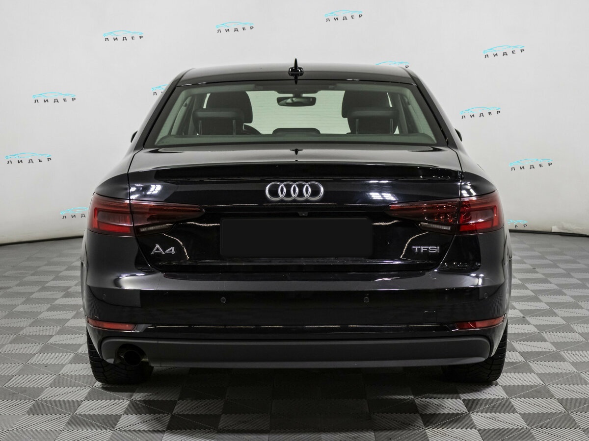 Audi A4 2018 года с пробегом. Фото: #4