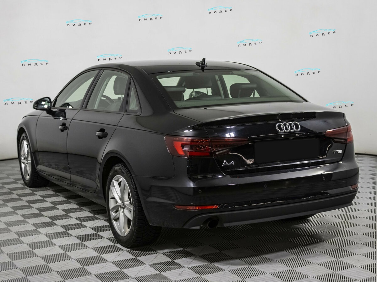 Audi A4 2018 года с пробегом. Фото: #5
