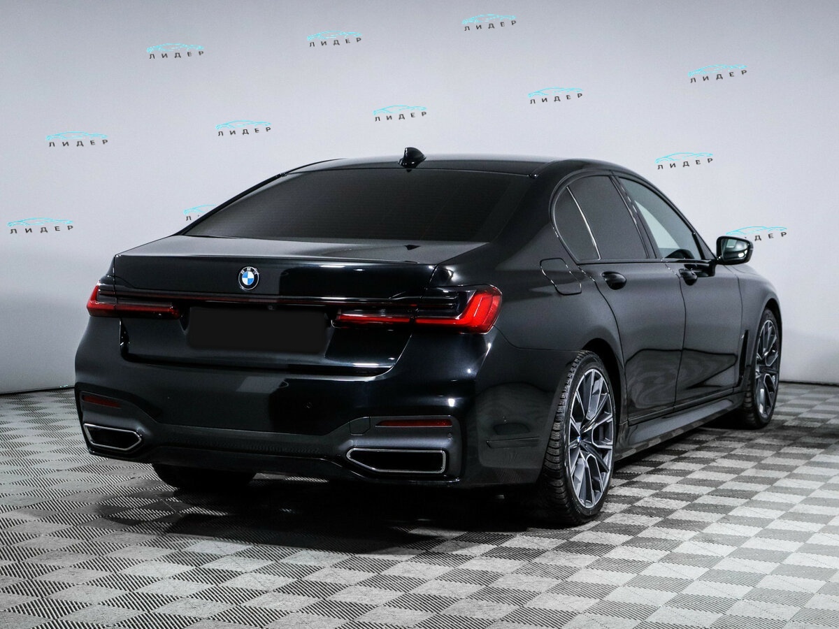 BMW 7 серии 2019 года с пробегом. Фото: #3