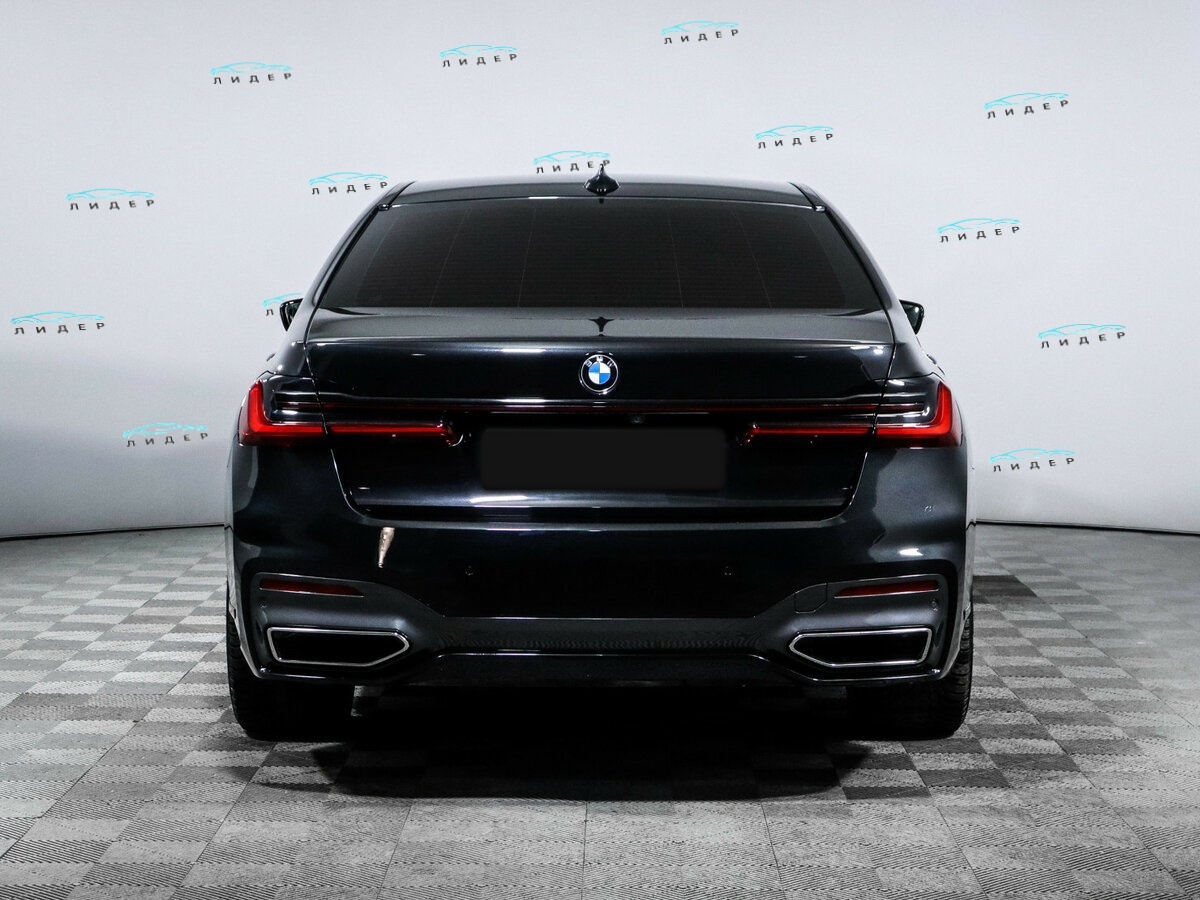 BMW 7 серии 2019 года с пробегом. Фото: #4