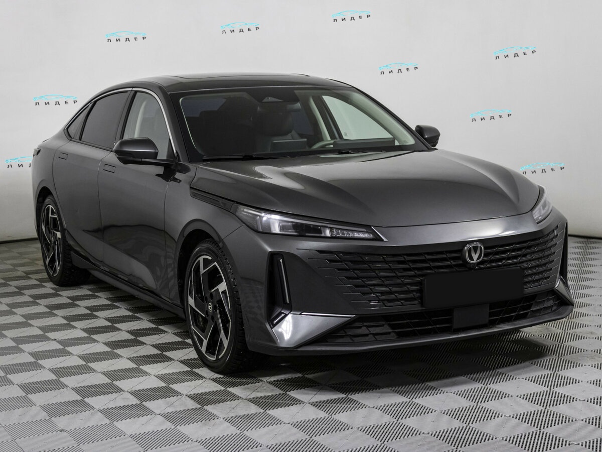 Changan Lamore 2023 года с пробегом. Фото: #2