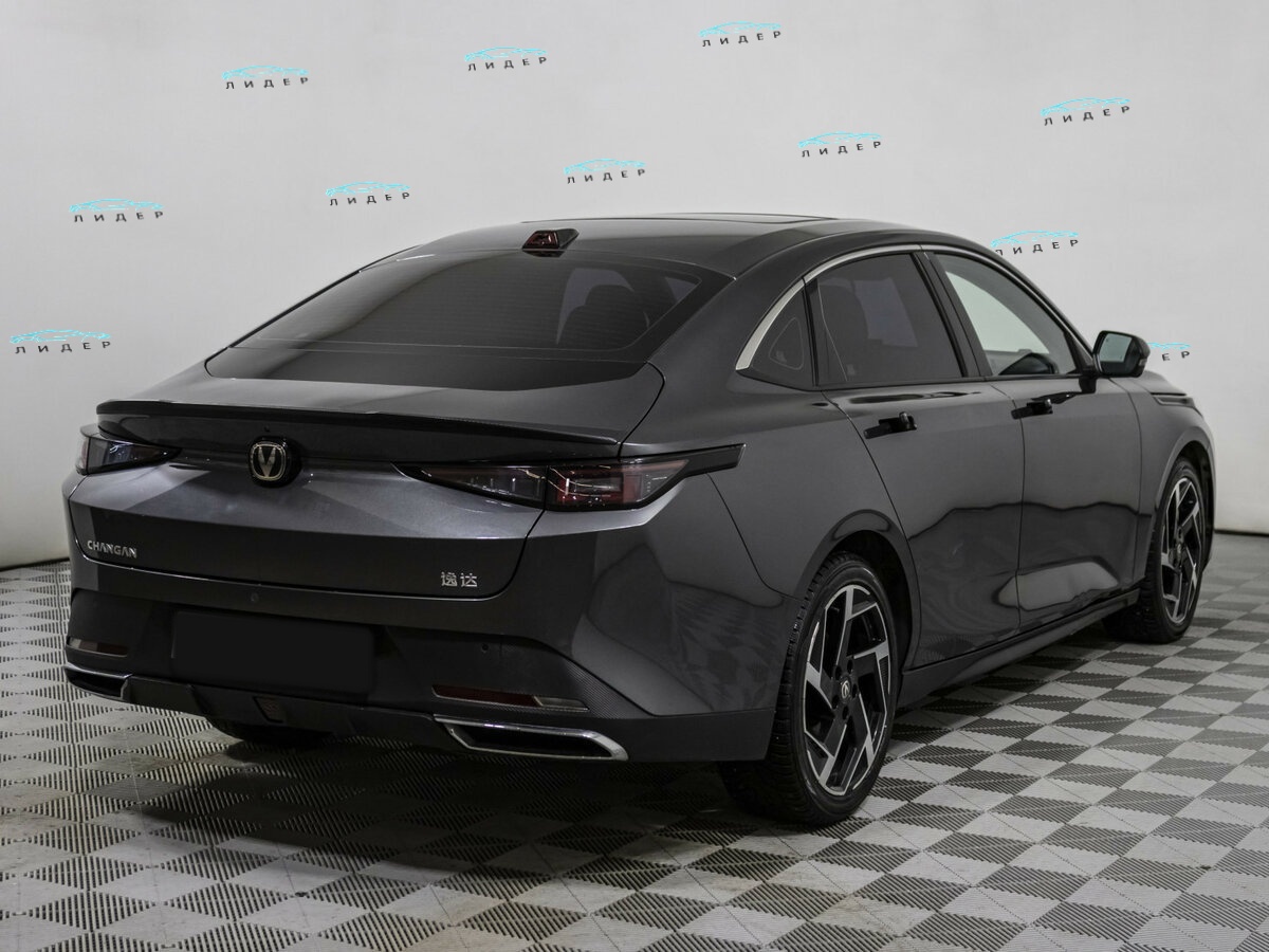 Changan Lamore 2023 года с пробегом. Фото: #3