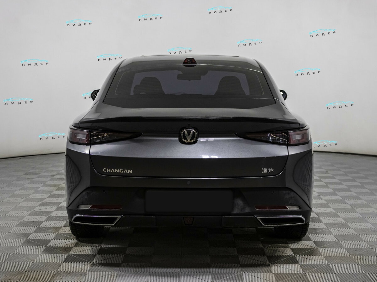 Changan Lamore 2023 года с пробегом. Фото: #4