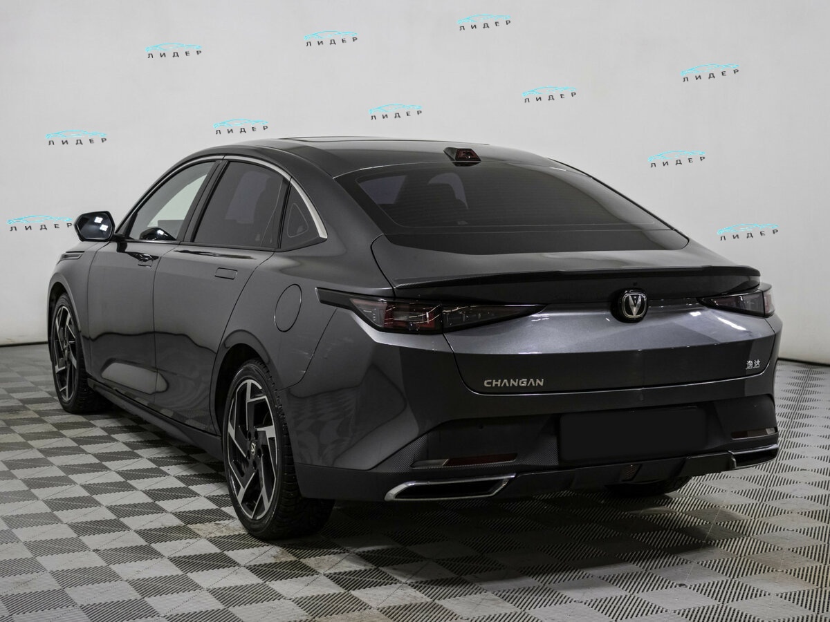 Changan Lamore 2023 года с пробегом. Фото: #5