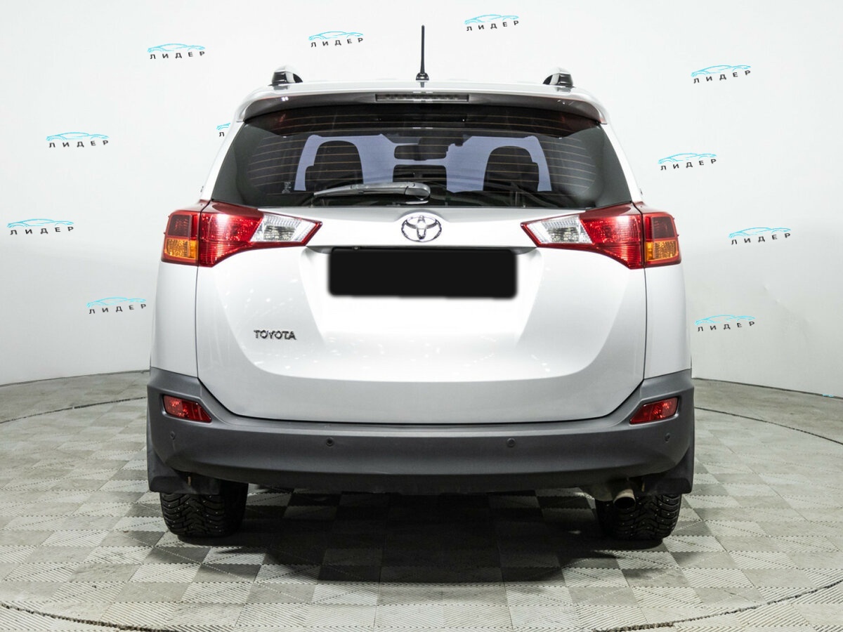 Б/У Тойота Рав4 2014 года. Фото: #5