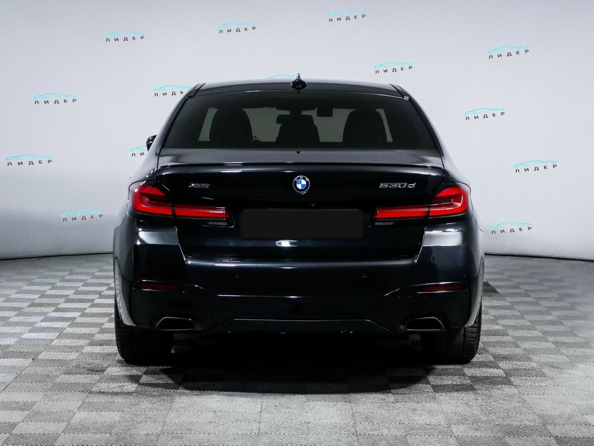 BMW 5 серии 2022 года с пробегом. Фото: #4