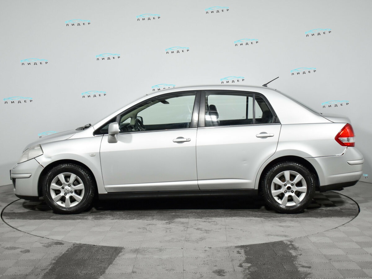 Б/У Ниссан Тиида 2008 года. Фото: #7