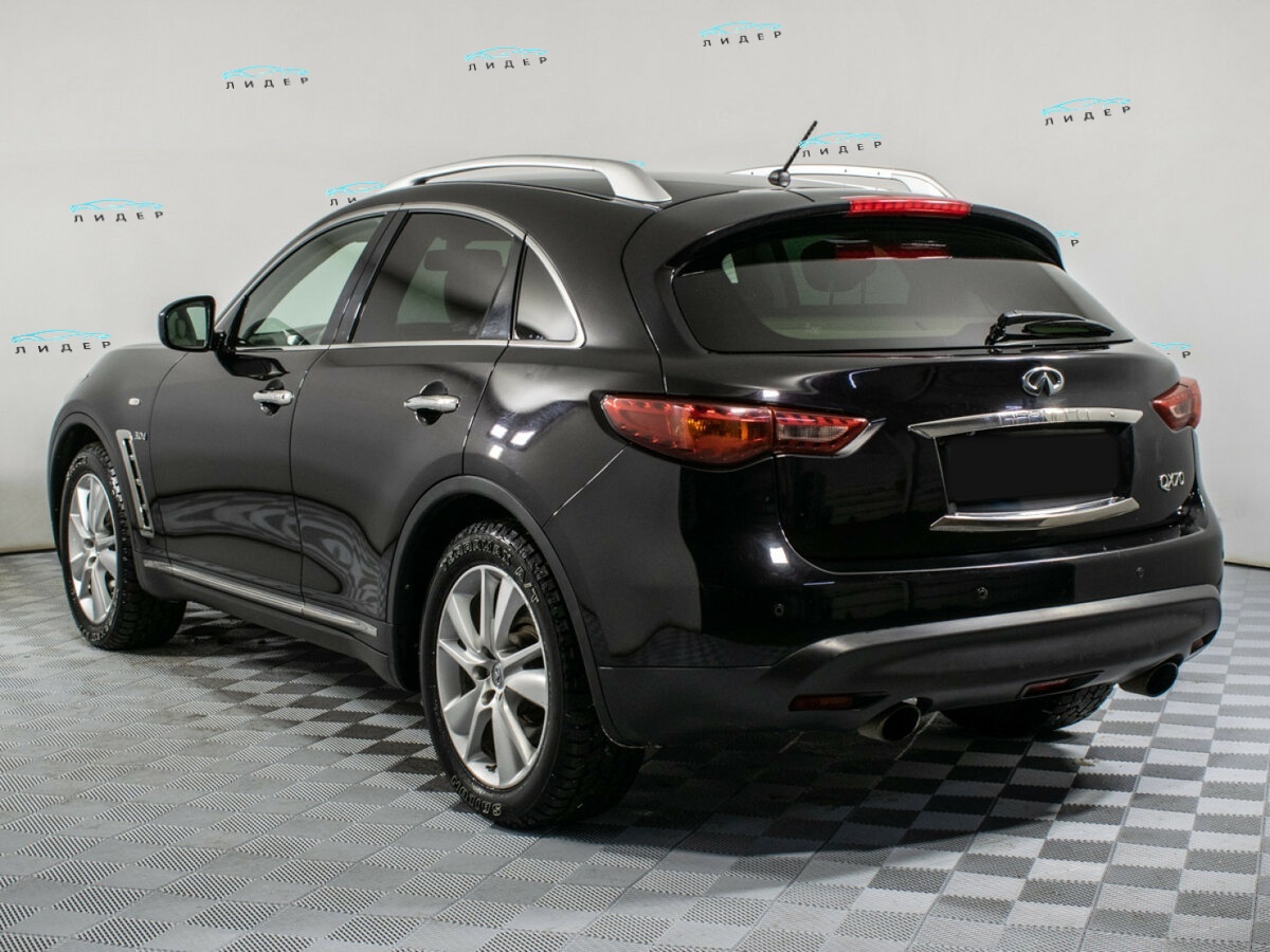 Б/У Инфинити К-Икс70 2015 года. Фото: #5
