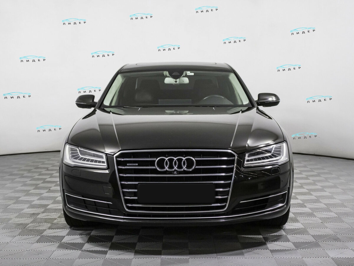 Audi A8 2014 года с пробегом. Фото: #1