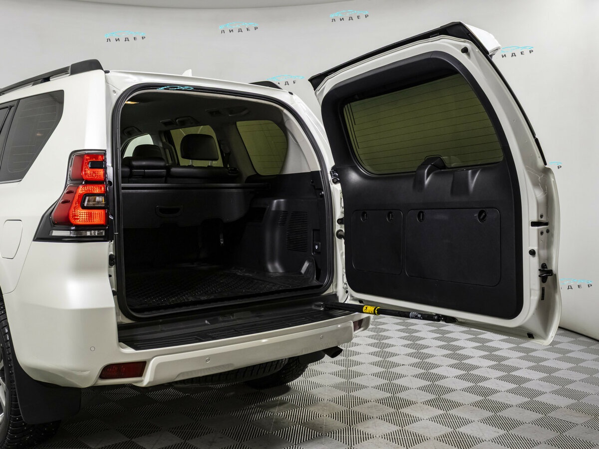 Б/У Тойота Лэнд Крузер Прадо 2020 года. Фото: #13