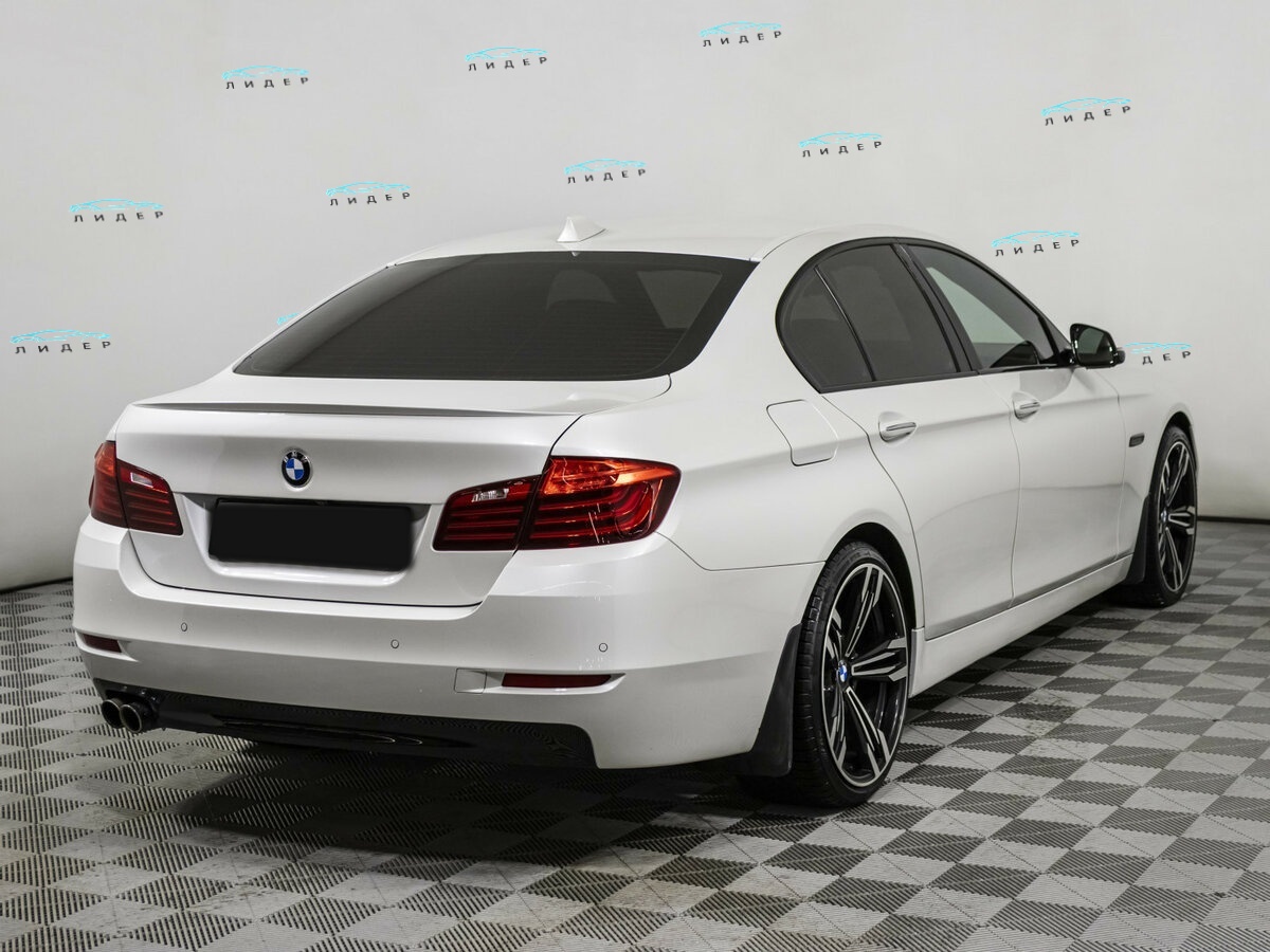 BMW 5 серии 2016 года с пробегом. Фото: #3
