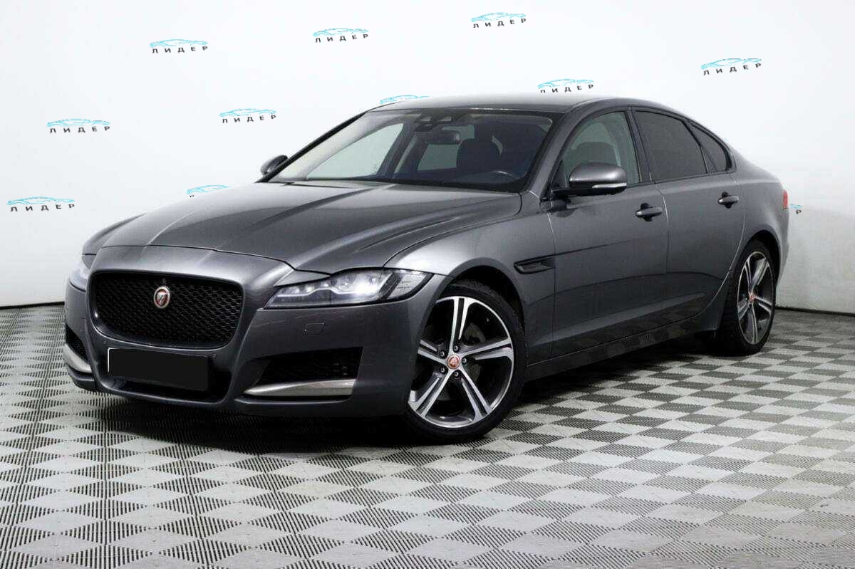 Jaguar XF