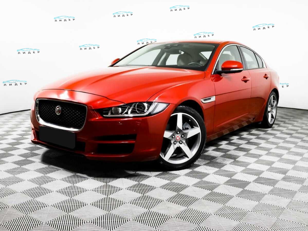 Jaguar XE
