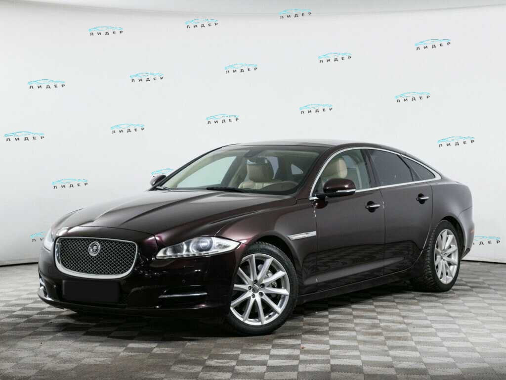 Jaguar XJ