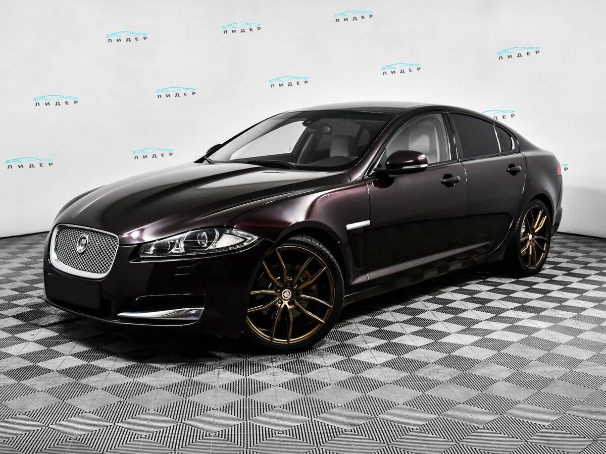 Jaguar XF