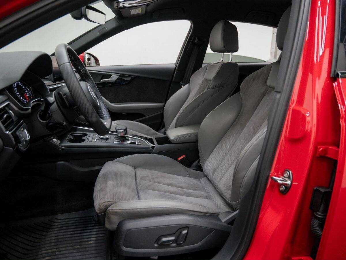 Б/У Ауди А4 2019 года. Фото: #15