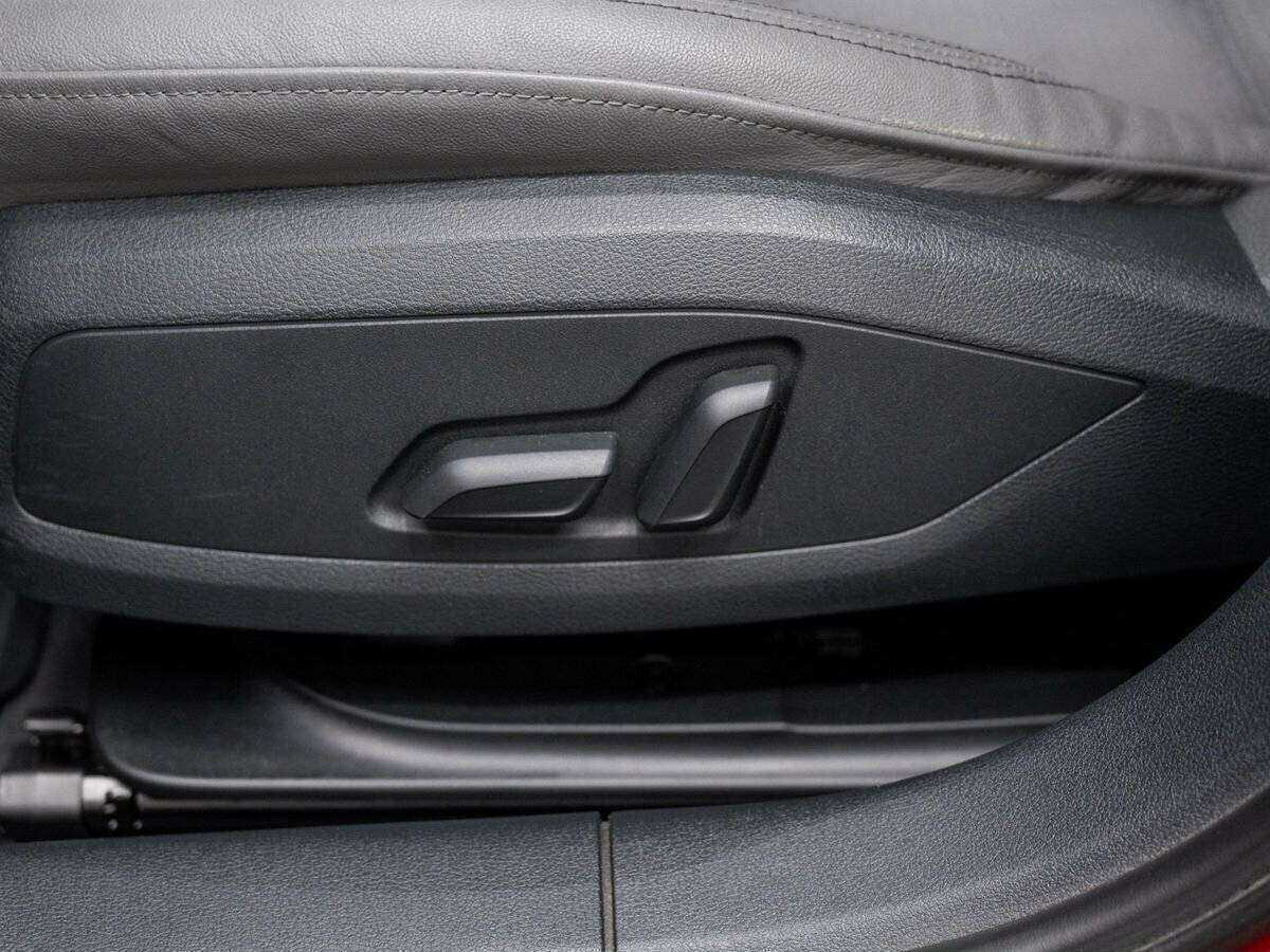 Б/У Ауди А4 2019 года. Фото: #17