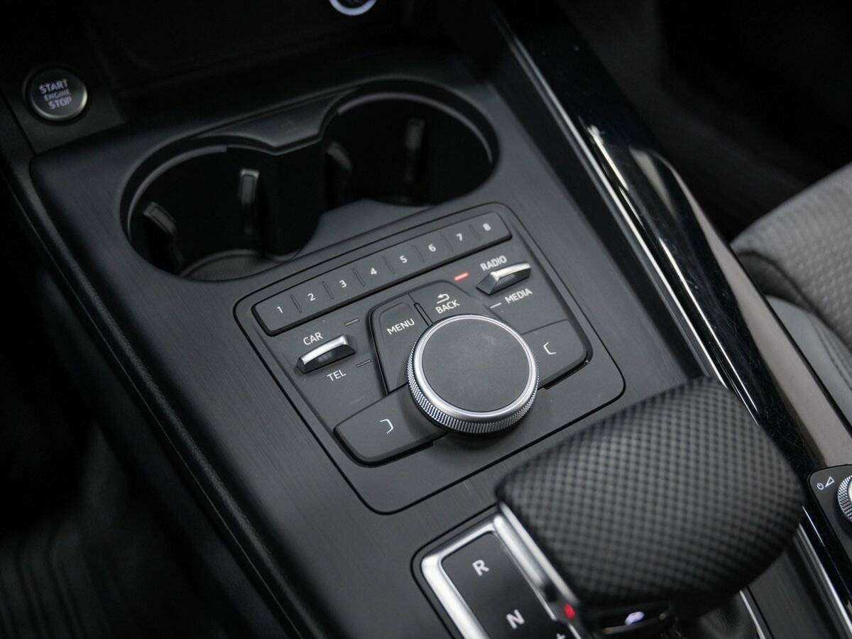 Б/У Ауди А4 2019 года. Фото: #23