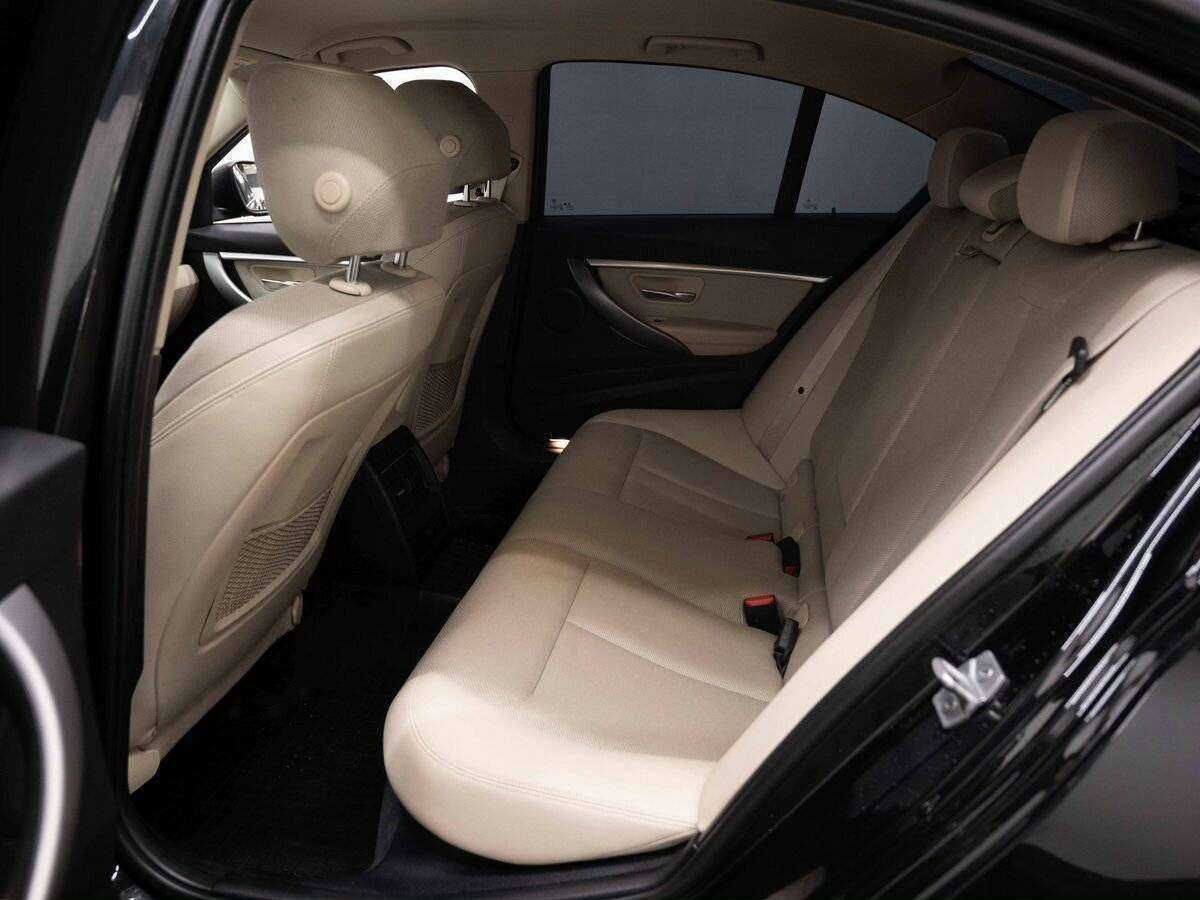 Б/У БМВ 3 серии 2018 года. Фото: #8