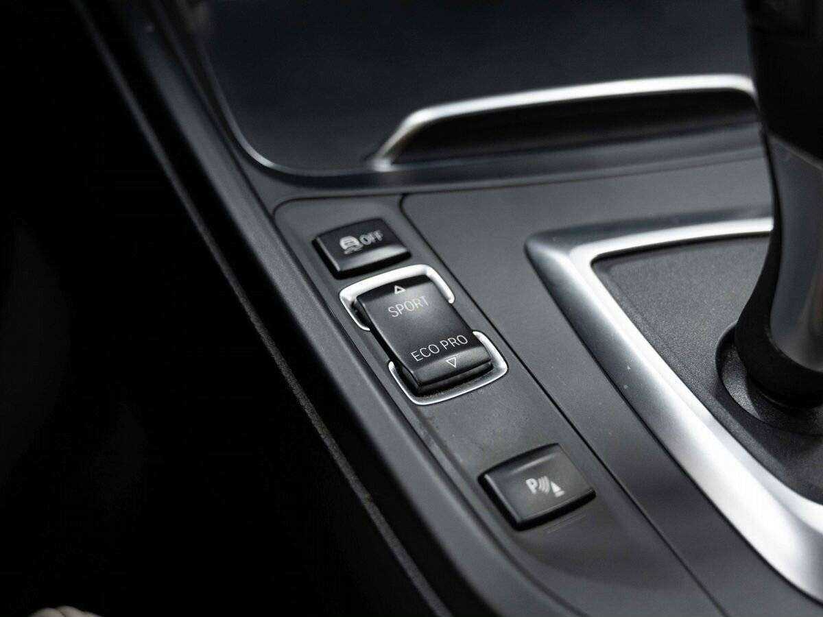 Б/У БМВ 3 серии 2018 года. Фото: #23