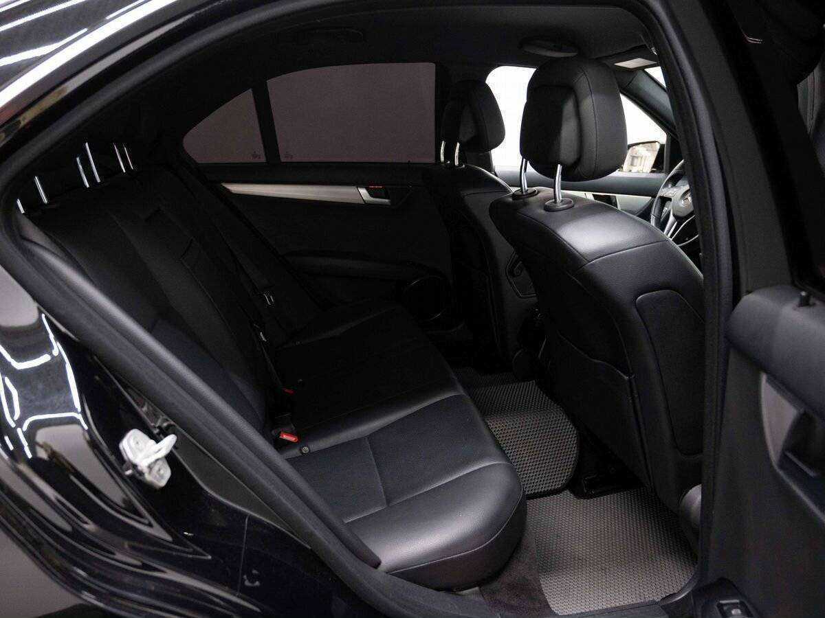 Б/У Мерседес-Бенц Ц-Класс 2013 года. Фото: #9