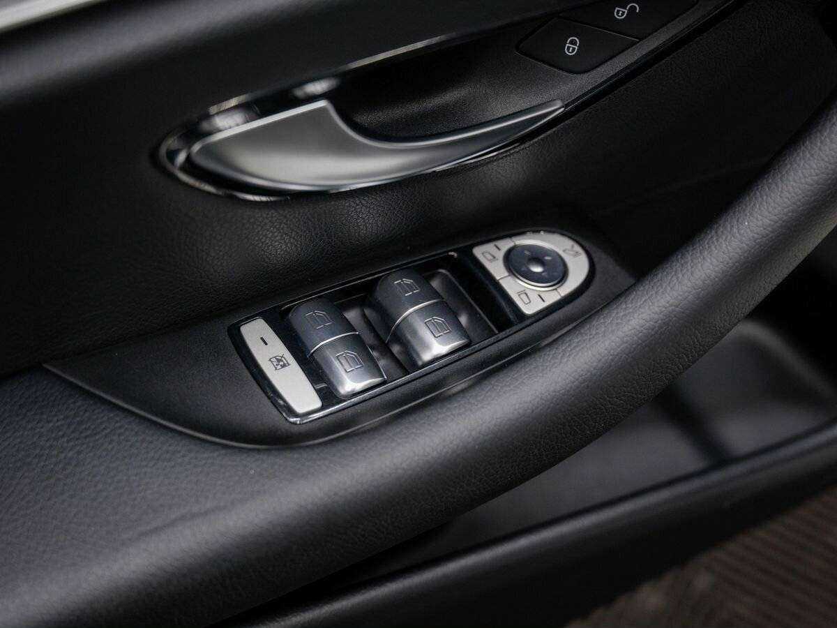 Б/У Мерседес-Бенц Е-Класс 2017 года. Фото: #16