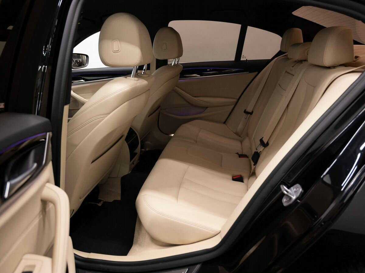 Б/У БМВ 5 серии 2018 года. Фото: #8