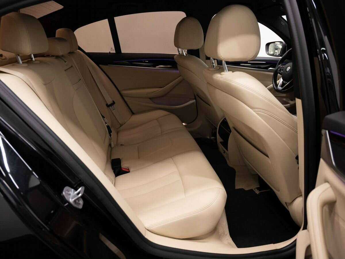 Б/У БМВ 5 серии 2018 года. Фото: #9