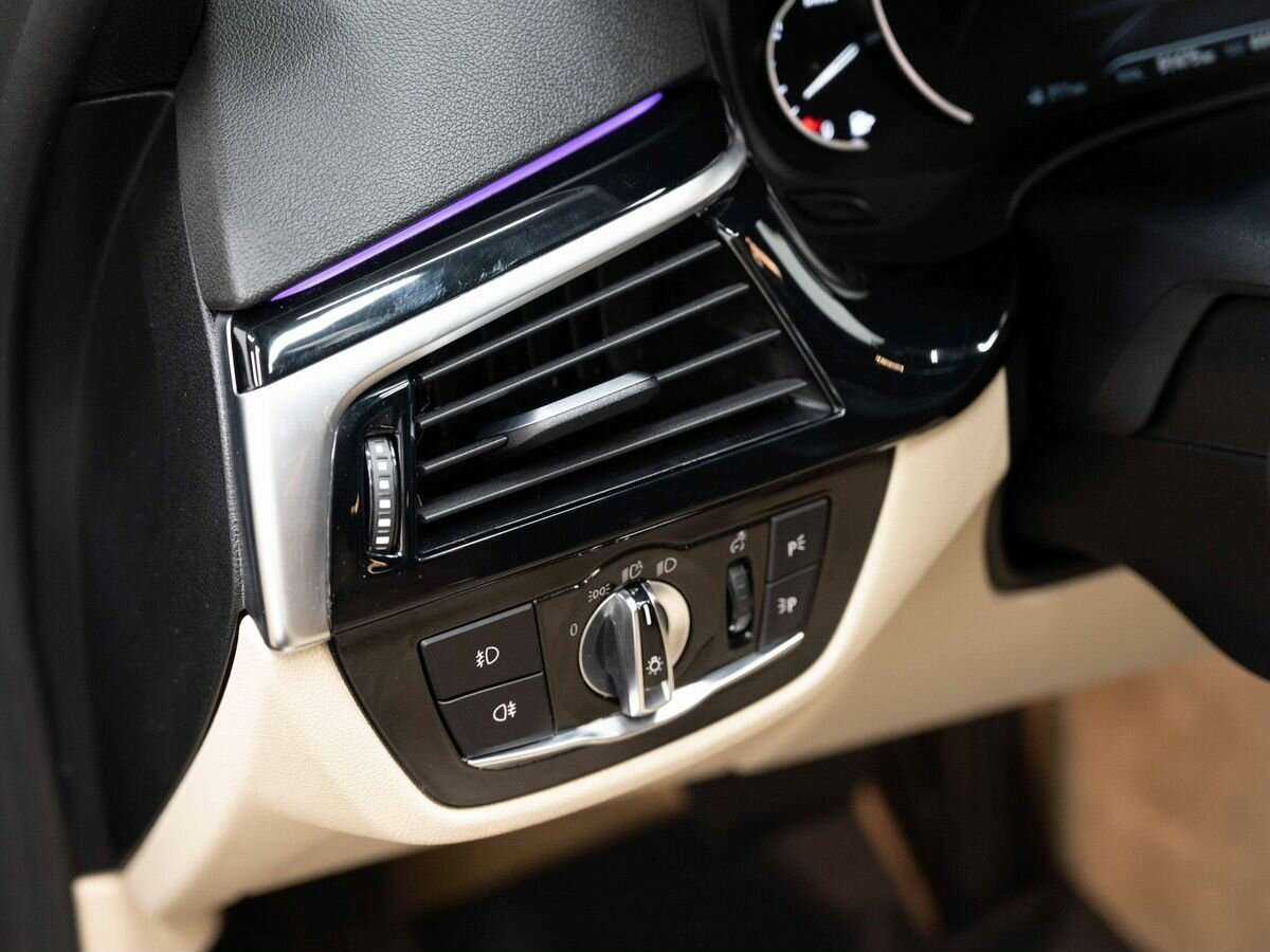 Б/У БМВ 5 серии 2018 года. Фото: #12