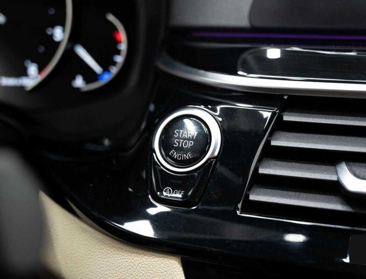 Б/У БМВ 5 серии 2018 года. Фото: #20