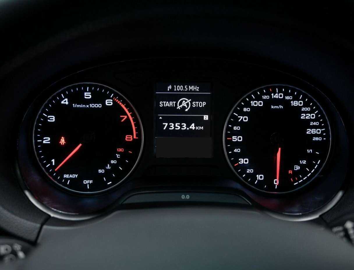 Б/У Ауди А3 2016 года. Фото: #23