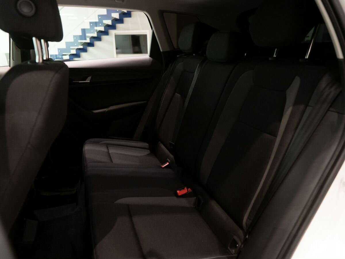 Б/У Шкода Карок 2021 года. Фото: #6