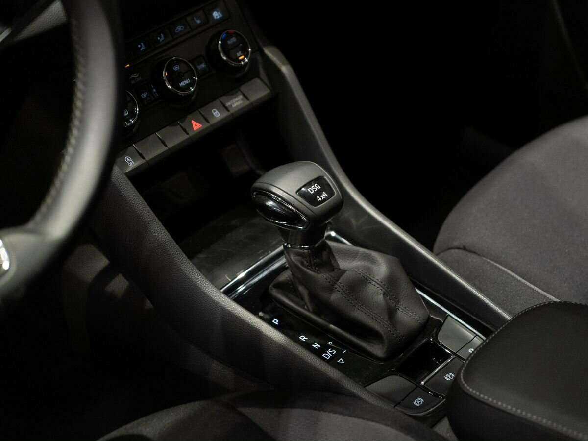 Б/У Шкода Карок 2021 года. Фото: #10