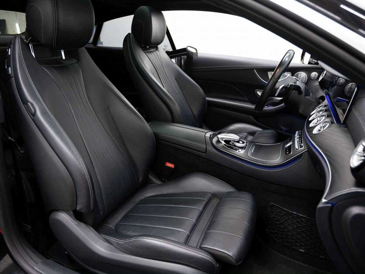 Б/У Мерседес-Бенц Е-Класс 2017 года. Фото: #10