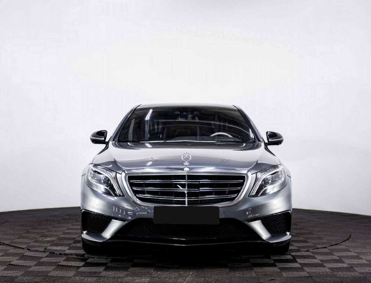 Б/У Мерседес-Бенц С-Класс 2015 года. Фото: #1