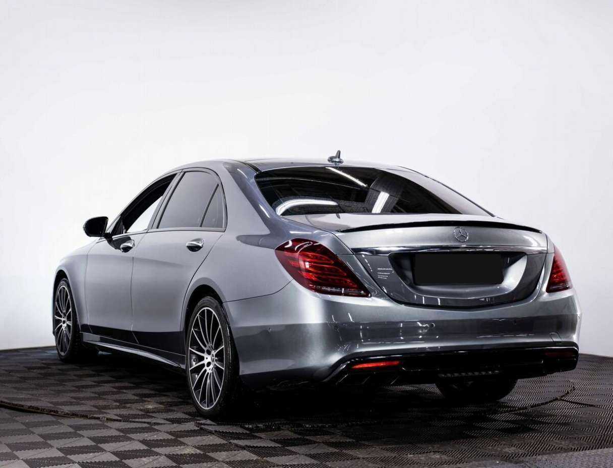 Б/У Мерседес-Бенц С-Класс 2015 года. Фото: #3