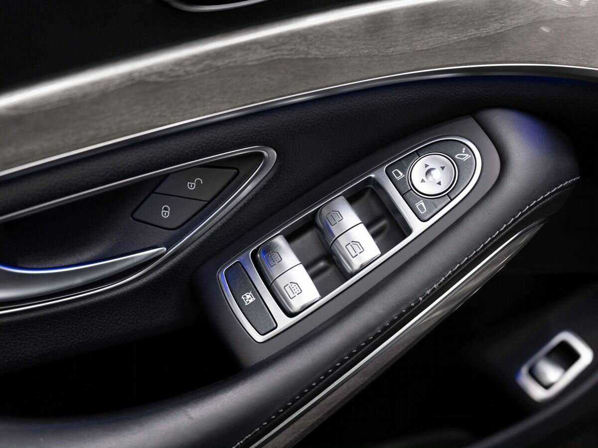 Б/У Мерседес-Бенц С-Класс 2015 года. Фото: #16