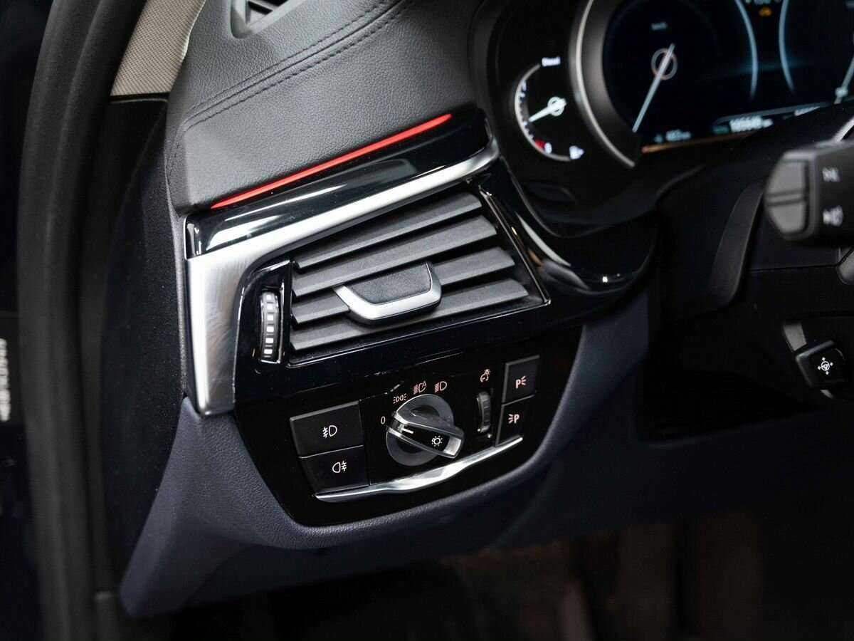 Б/У БМВ 5 серии 2017 года. Фото: #17