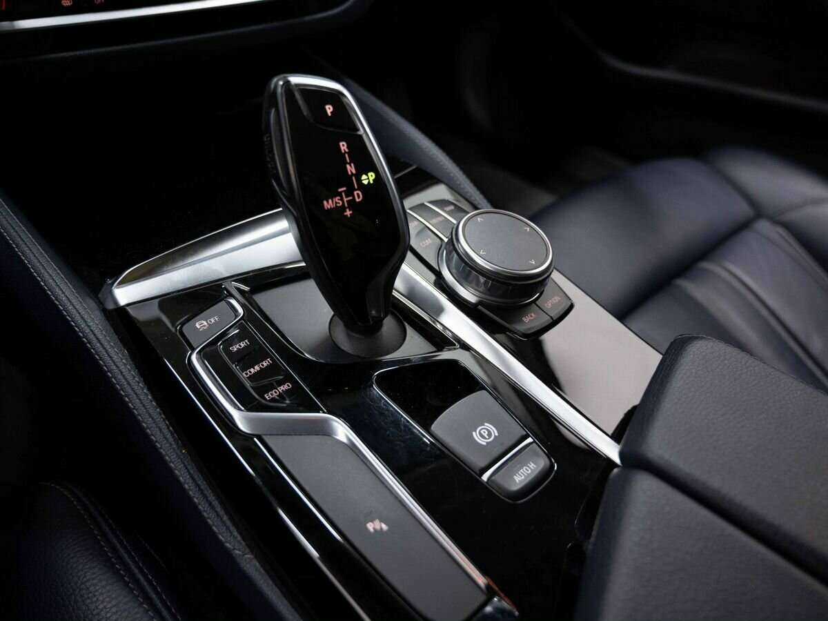 Б/У БМВ 5 серии 2017 года. Фото: #25