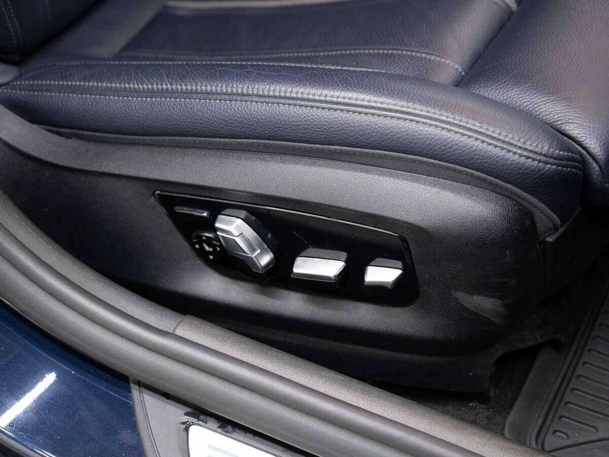 Б/У БМВ 5 серии 2017 года. Фото: #28