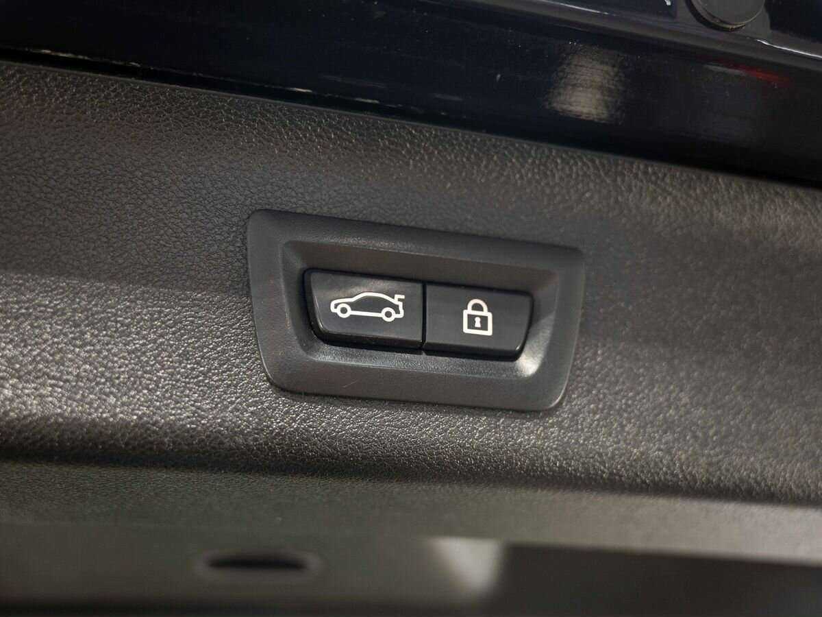 Б/У БМВ 5 серии 2017 года. Фото: #30