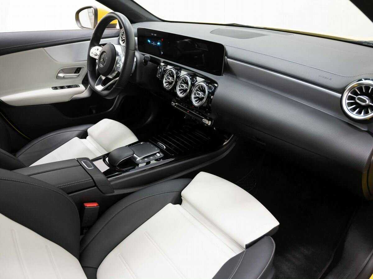 Б/У Мерседес-Бенц КЛА 2020 года. Фото: #8