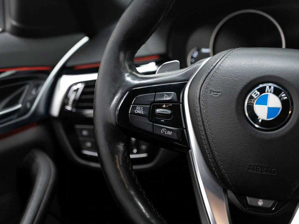 Б/У БМВ 5 серии 2019 года. Фото: #14