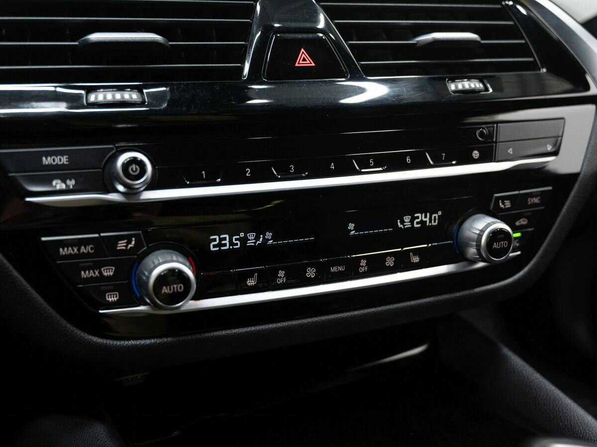 Б/У БМВ 5 серии 2019 года. Фото: #20