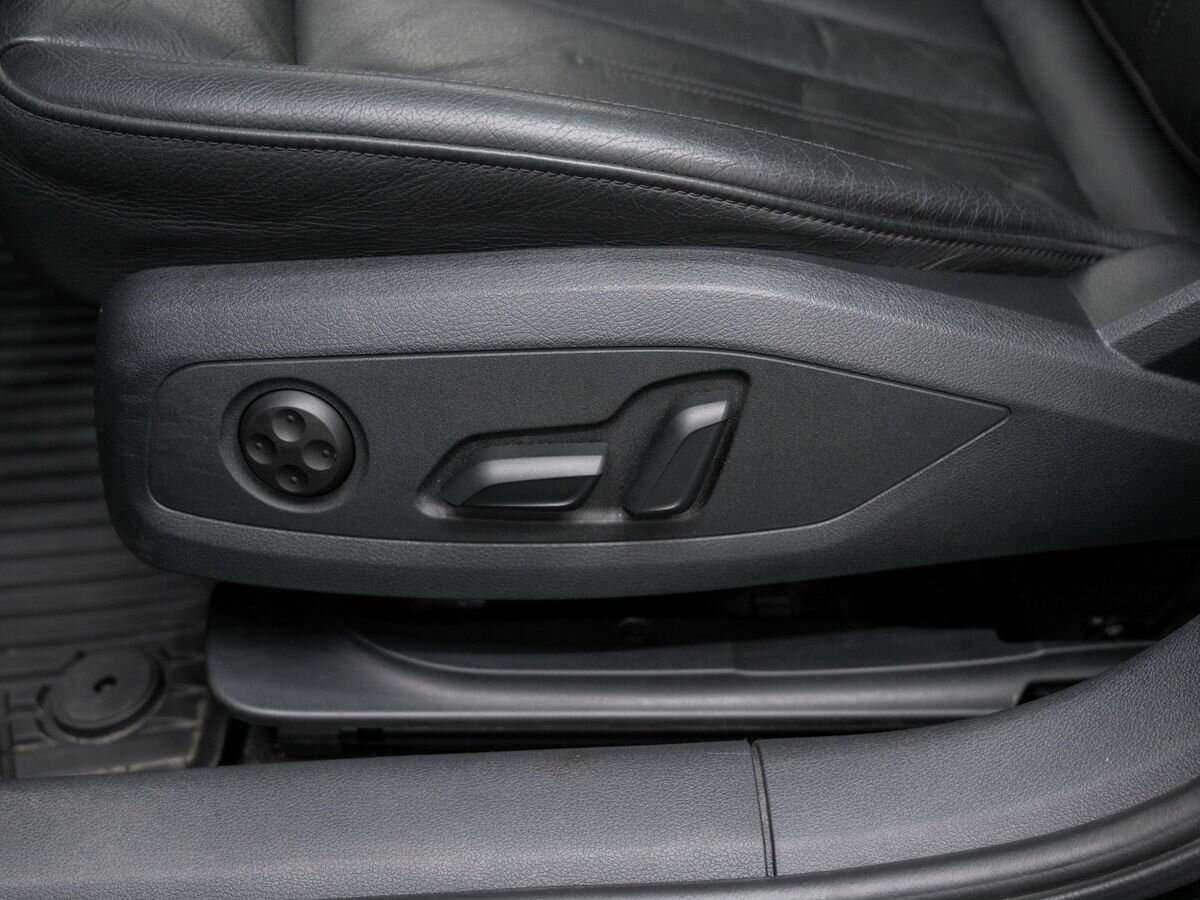 Б/У Ауди А4 2017 года. Фото: #16