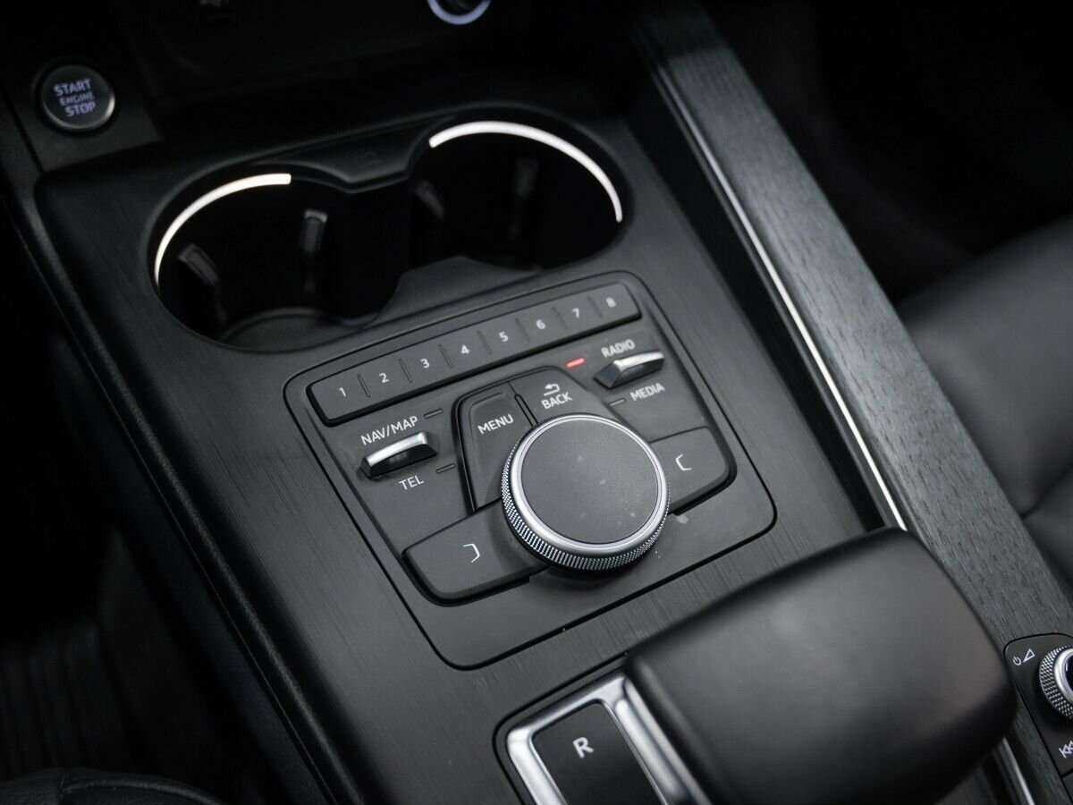 Б/У Ауди А4 2017 года. Фото: #22