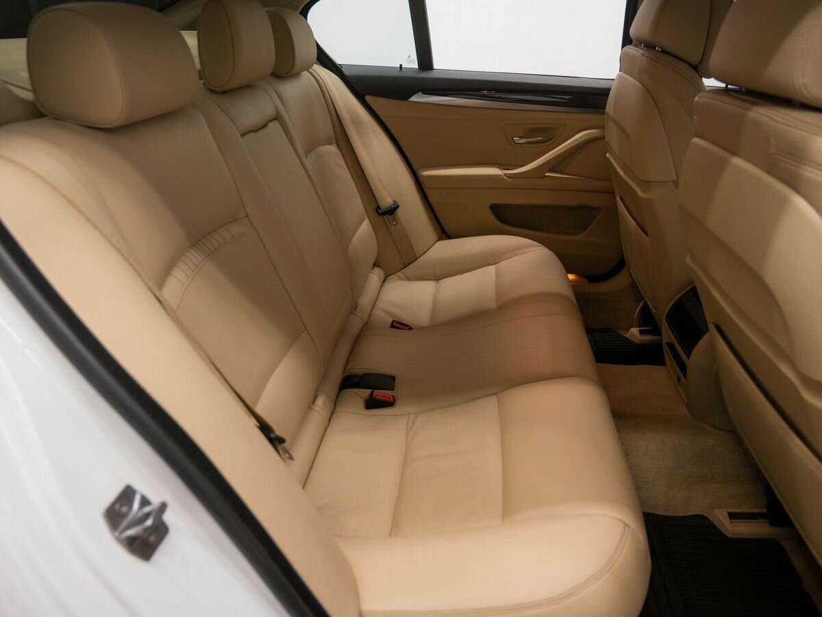 Б/У БМВ 5 серии 2015 года. Фото: #7