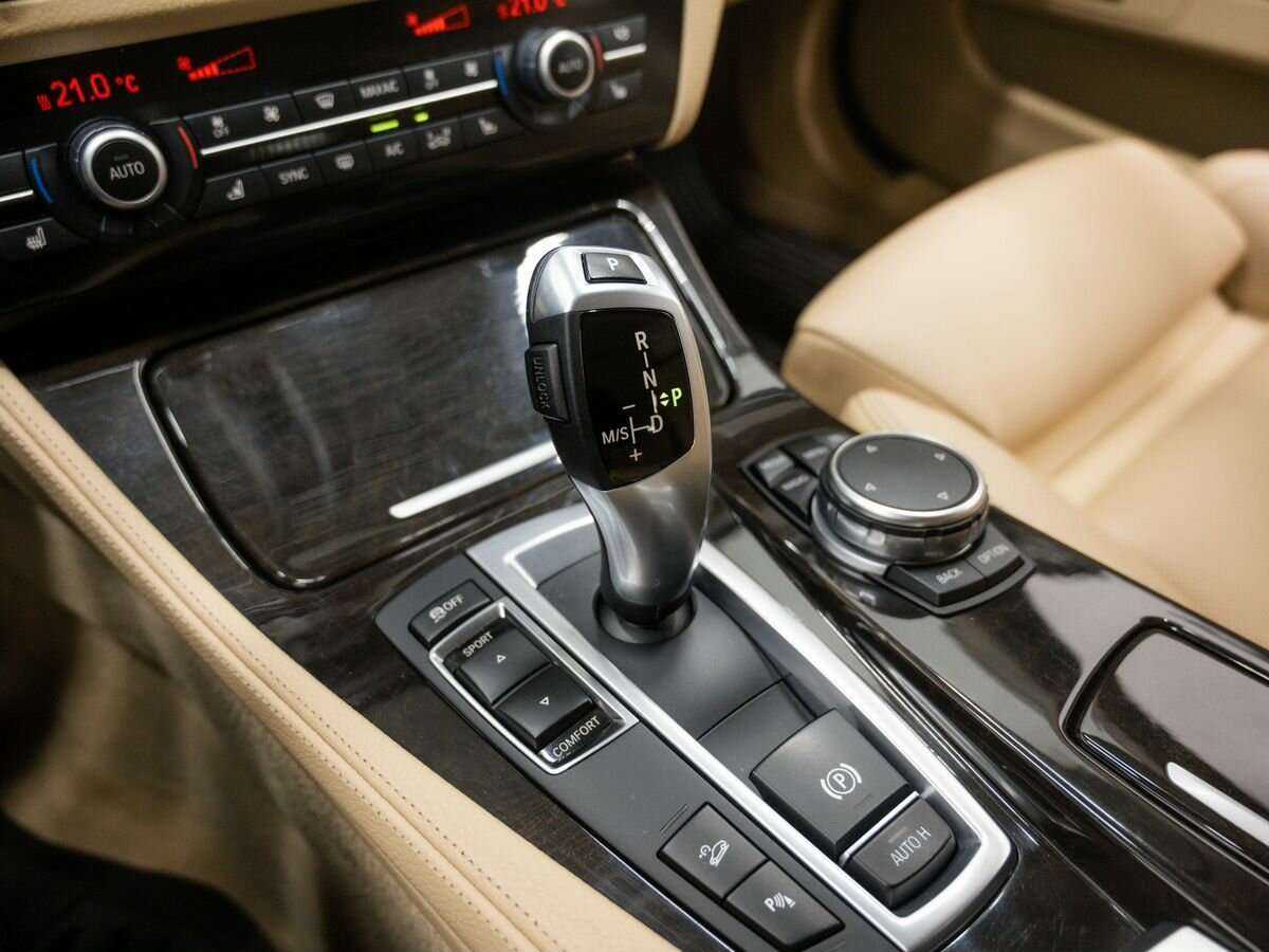 Б/У БМВ 5 серии 2015 года. Фото: #19