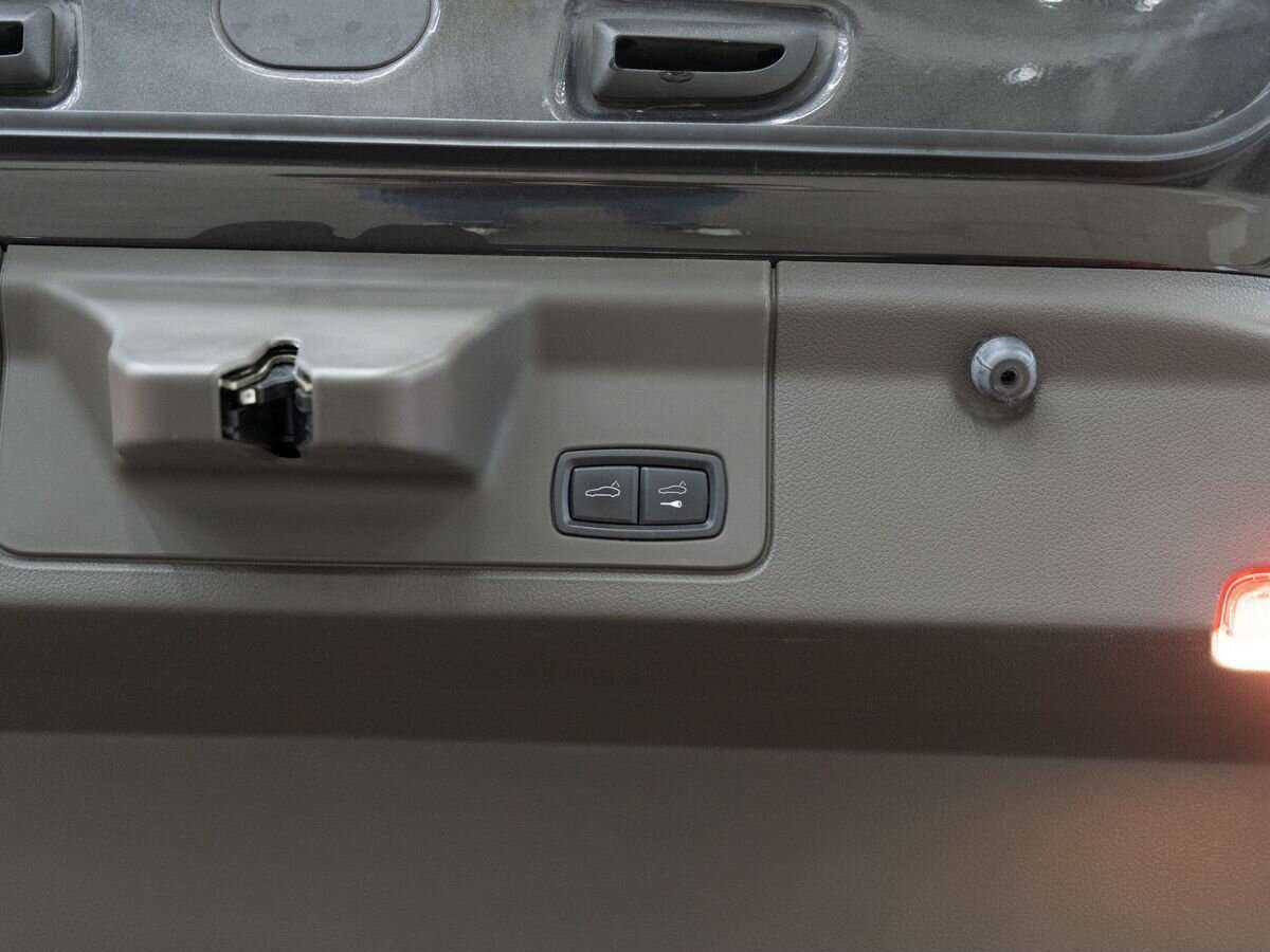 Б/У Порш Панамера 2015 года. Фото: #7