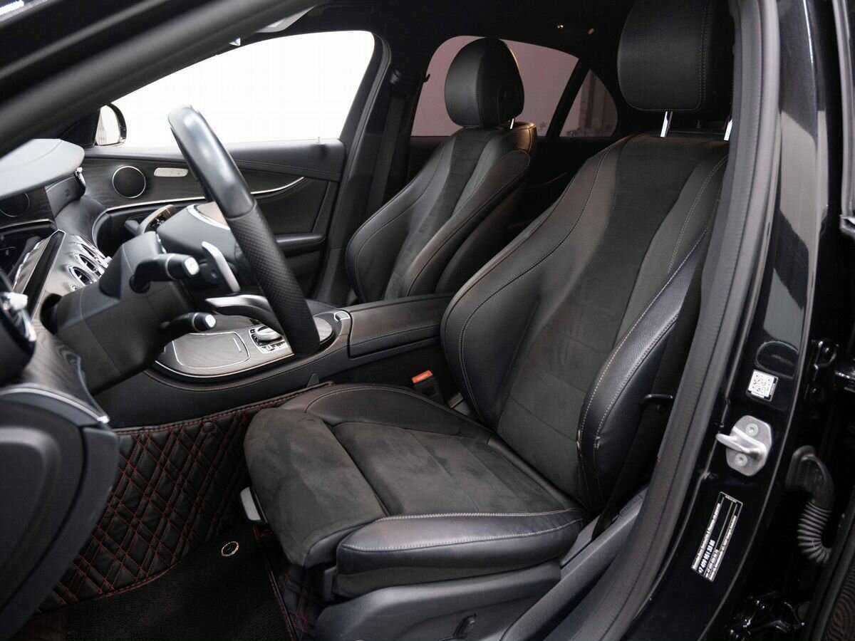 Б/У Мерседес-Бенц Е-Класс 2017 года. Фото: #7